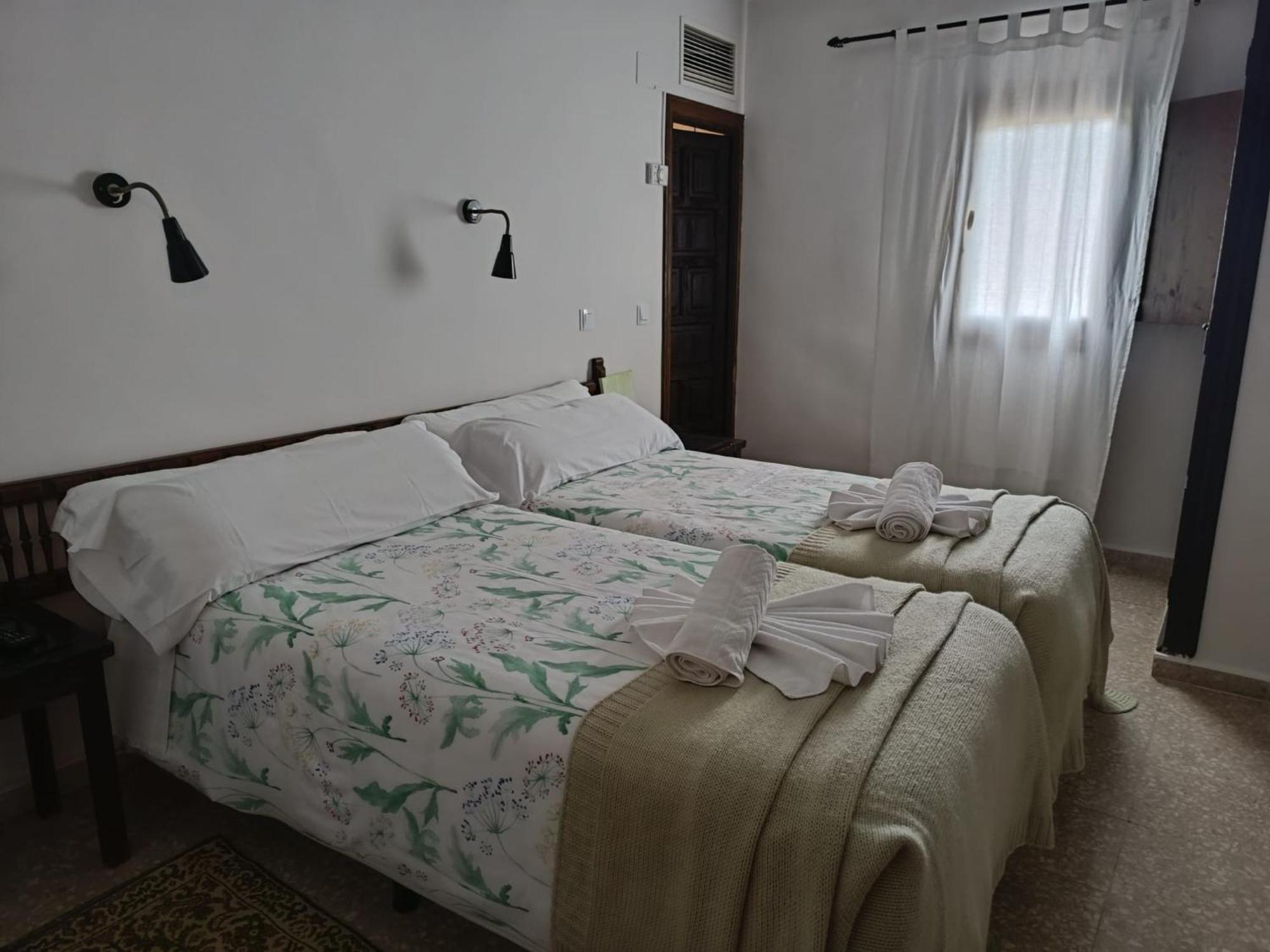 Hotel Rural Don Burguillo Эль-Тьембло Экстерьер фото